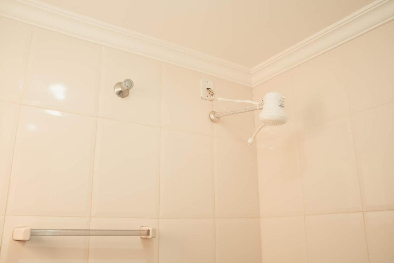 Hotel Piracicaba อาปาเรซิดา ภายนอก รูปภาพ